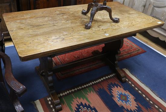 An oak refectory table, W.158cm